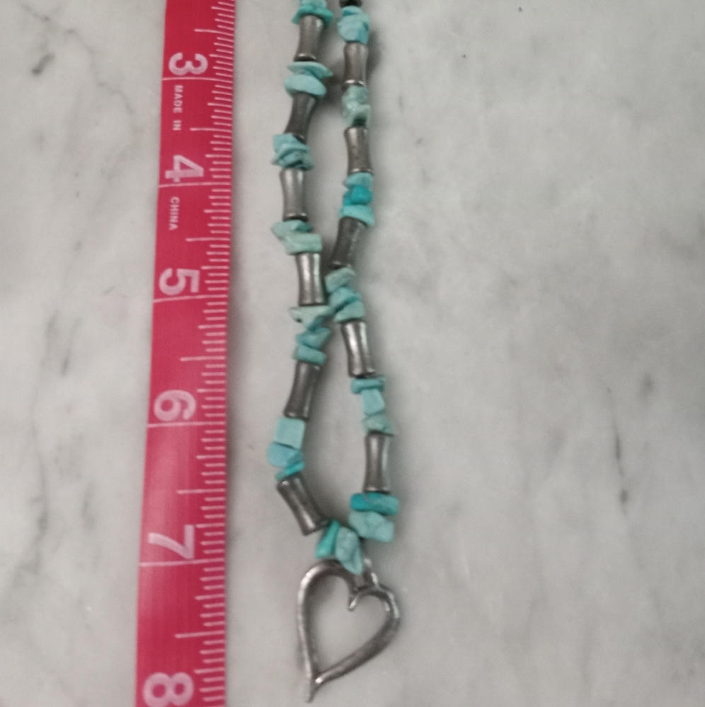 Silver and turquoise beaded necklace with heart pendant - Picture 2 of 3